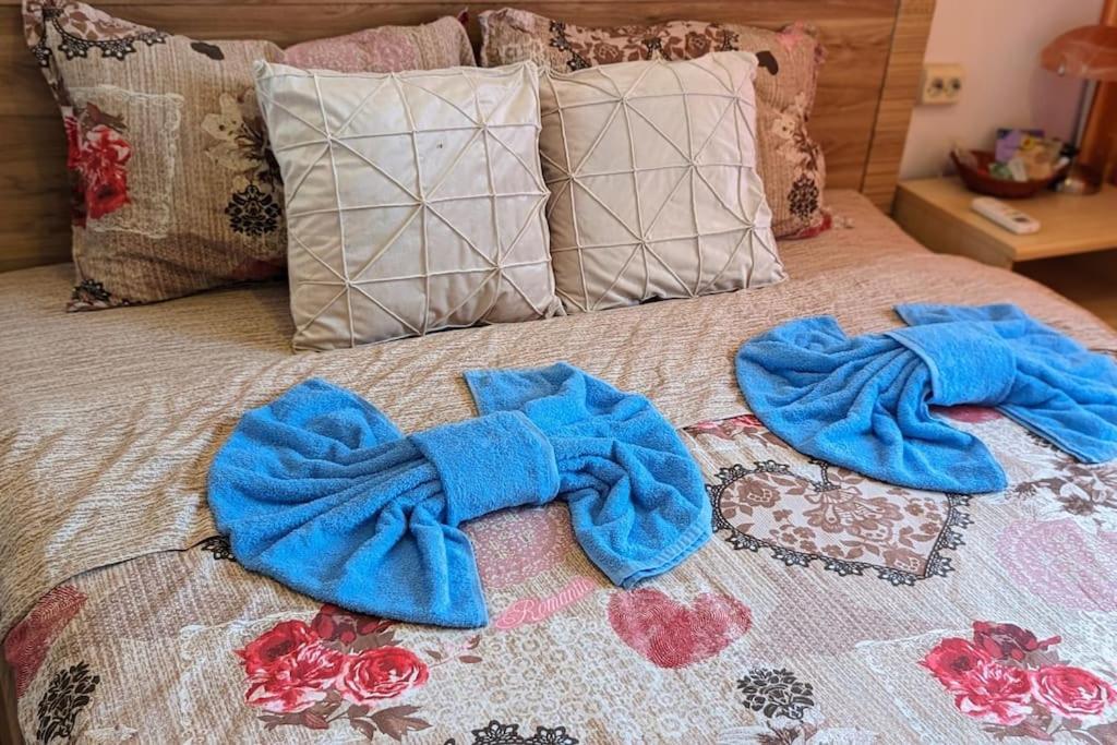 Beachfront Gem In Varna Center Luaran gambar